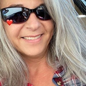 Meet your Posher, Michele